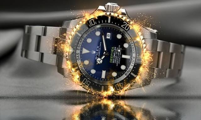 birthday gifts for him- 1. wrist watch